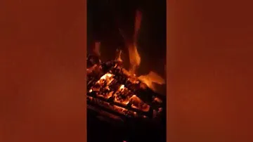 Видеообзор электроочага Eugene S от RealFlame