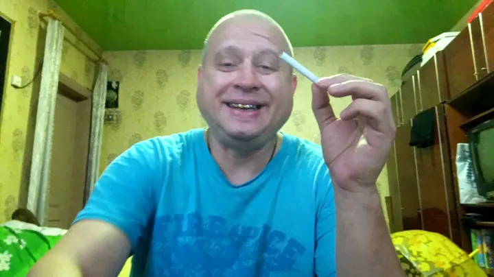 Распаковка первой посылки от Подписчика и обзор легендарных сигарет ПРИМА.